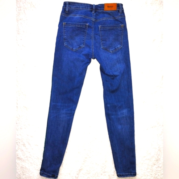 Skinny Distressed Blue Jeans - Stradivarius Slim Fit Size 4 - Picture 2 of 7